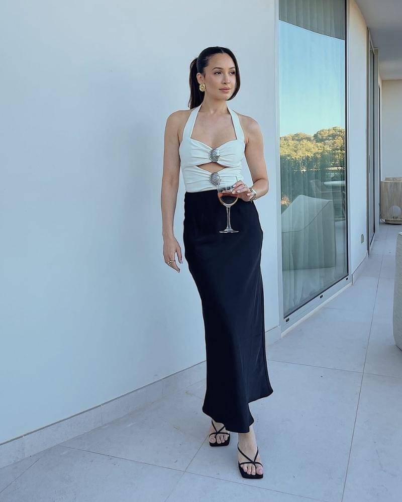 Instagram.com/daniellepeazer